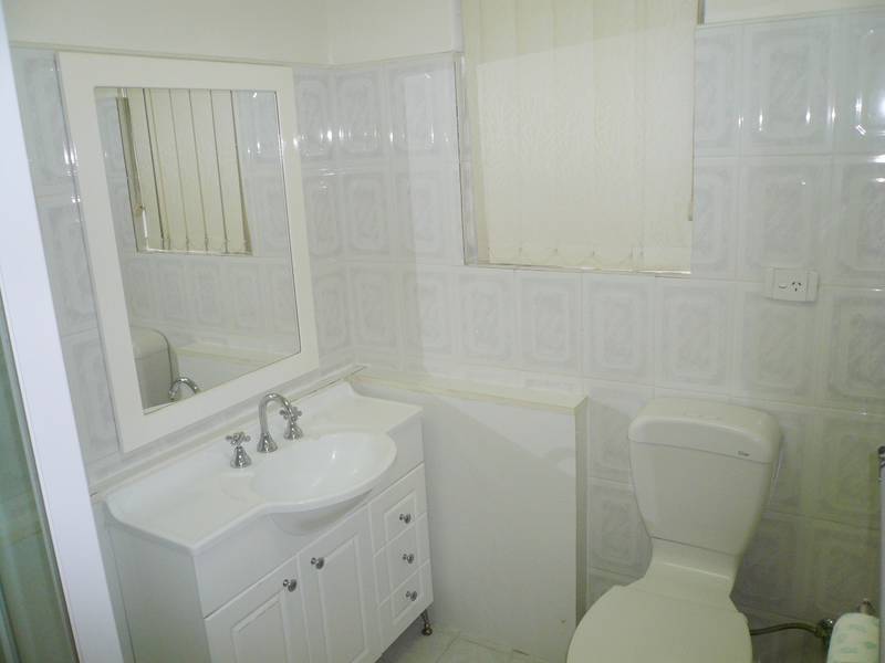 SECURE, HANDY & RENOVATED Picture 3