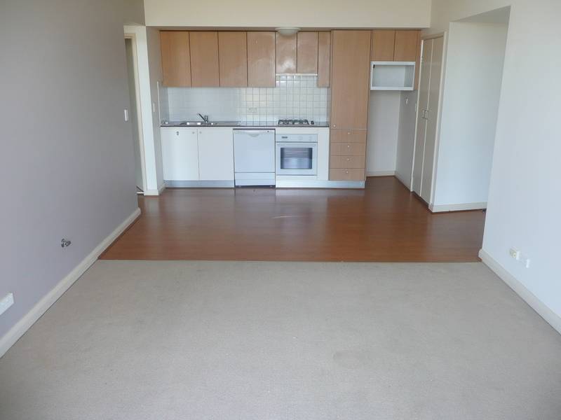 MAGNIFICENT IN MARINERS COVE Picture 3