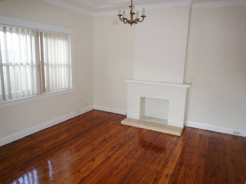 ROOM TO MOVE Picture ROOM TO MOVE Picture