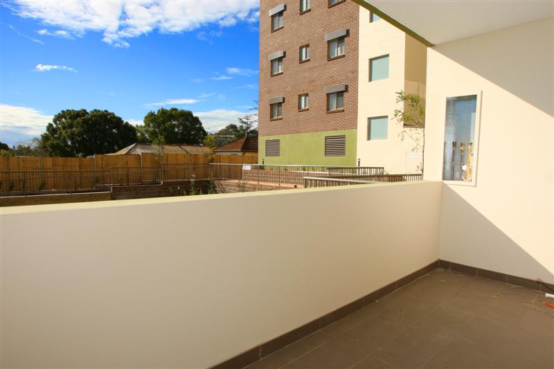 Top Floor, Large Layout - $14,000 FHOG Picture 3