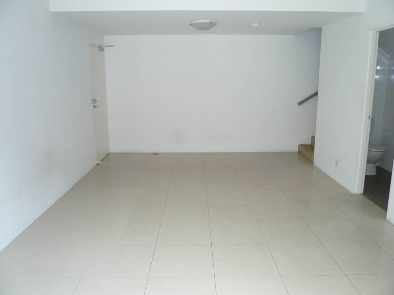 TOWNHOUSE STYLE LIVING Picture TOWNHOUSE STYLE LIVING Picture