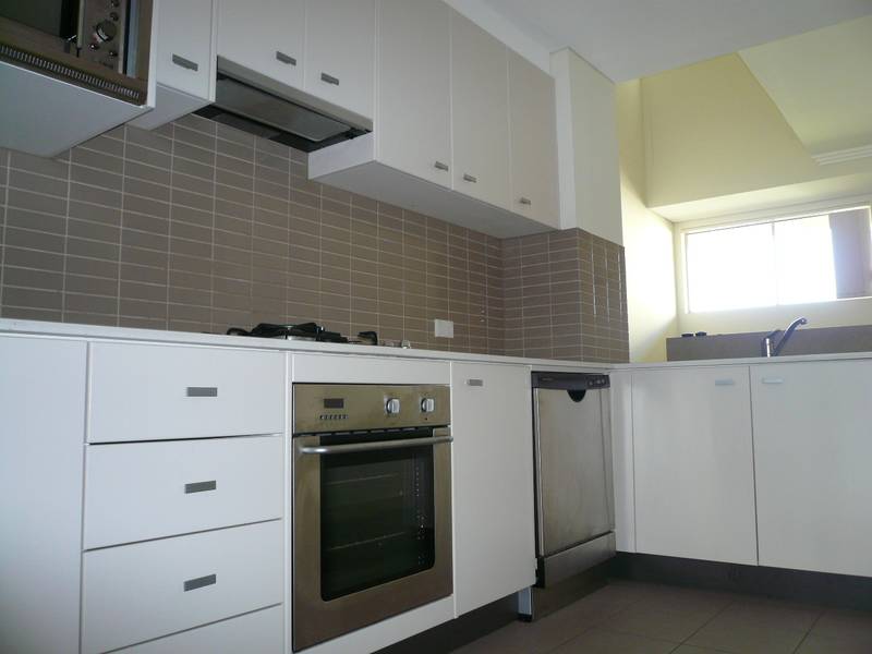 2 BED, 2 BATH, 2 CAR - WHAT MORE COULD YOU WANT? Picture