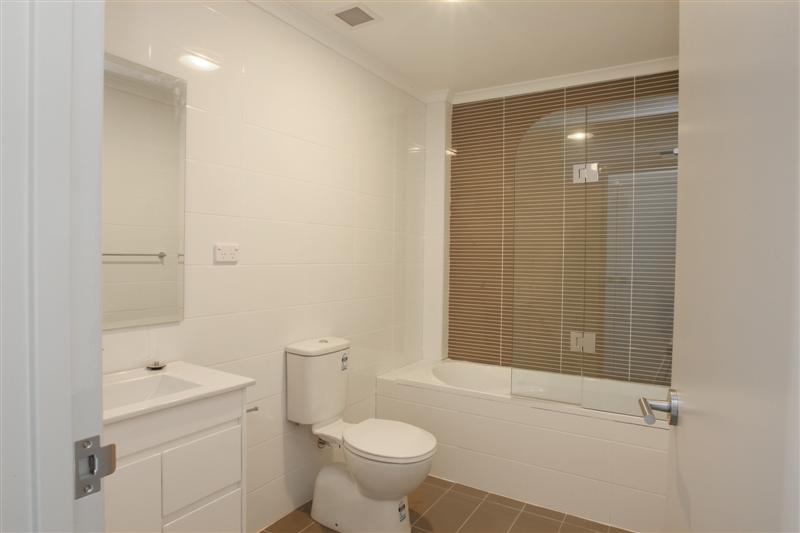 Top Floor, North Facing Picture 3