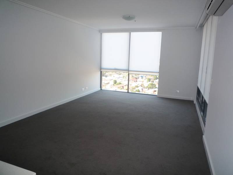 LEVEL 14 - 2 BED PLUS STUDY Picture 3