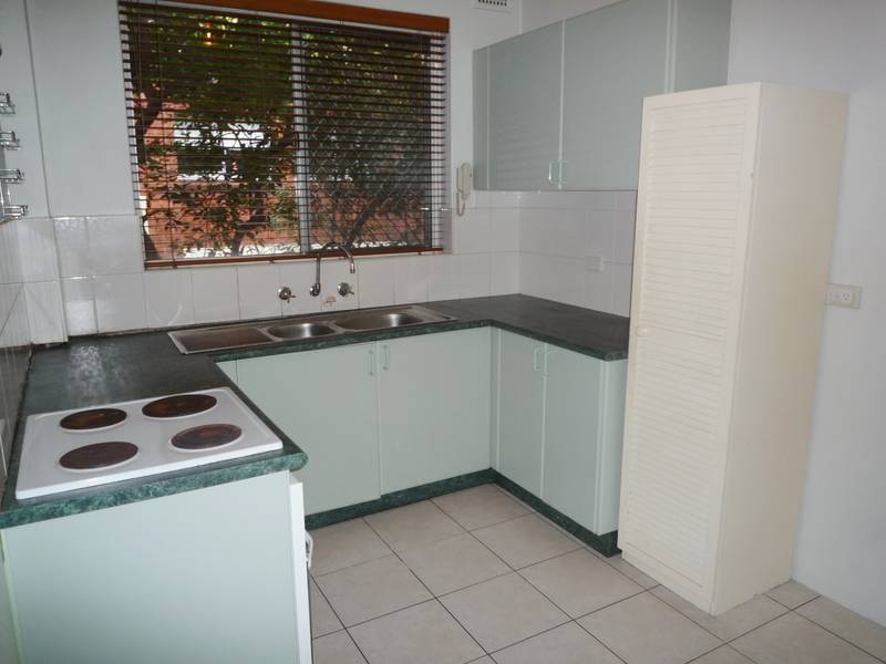 READY & WAITING Picture 3