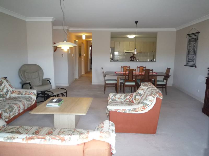 CONVENIENCE, SPACE & LIFE STYLE Picture