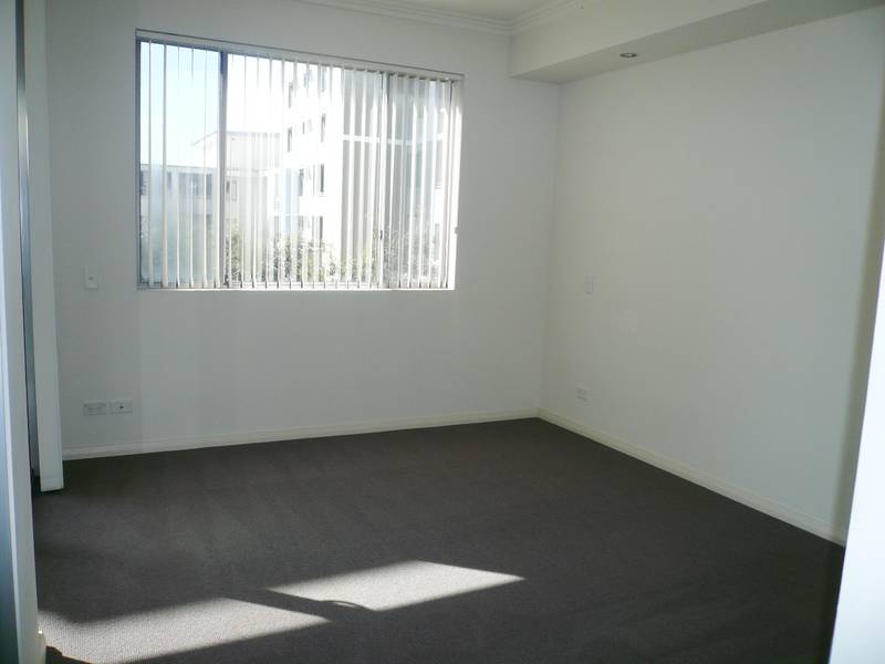 NIFTY NAPOLI - WITH 2 BALCONY'S
AIR-CON Picture