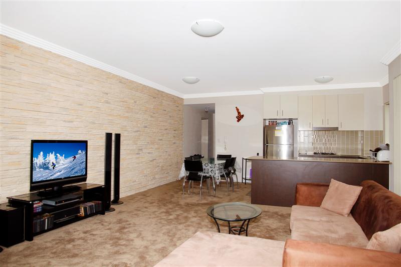 Absolute Quality, Corner Position Picture 3