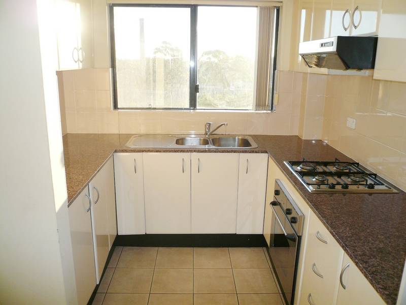 SOLD OPEN HOME CANCELLED Picture 3