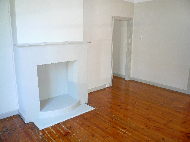 RENOVATED CHARMER! Picture 3