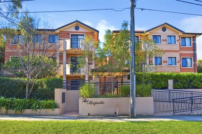 Dual Courtyard Apartment Picture