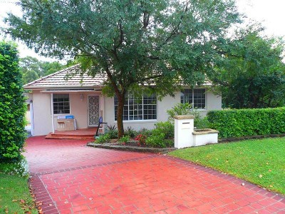 SECLUDED LOCATION - RENOVATED HOME Picture