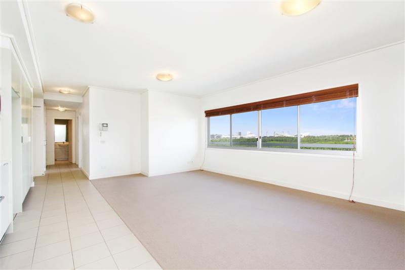 7th Floor with Water & District Views Picture 2