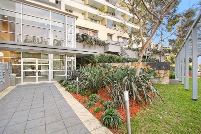 7th Floor with Water & District Views Picture