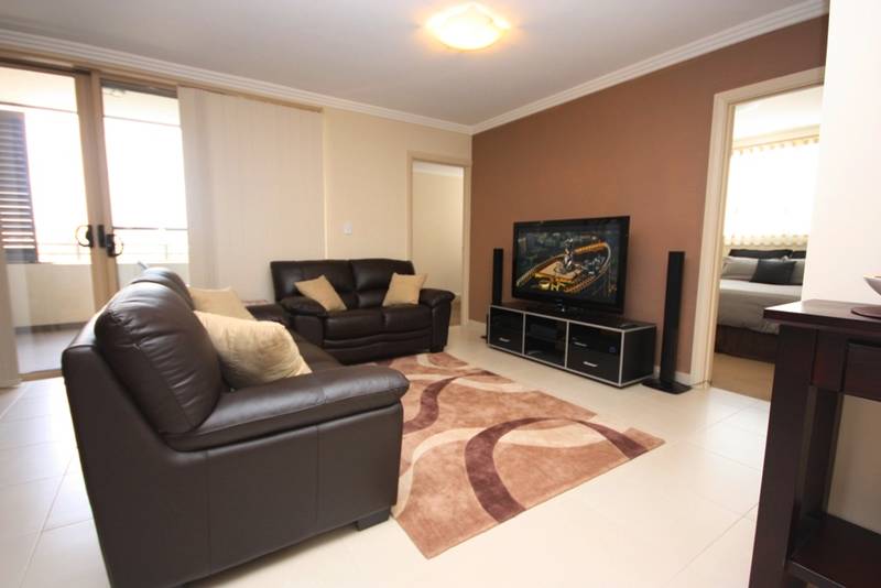 LOVING LIFE Picture 2