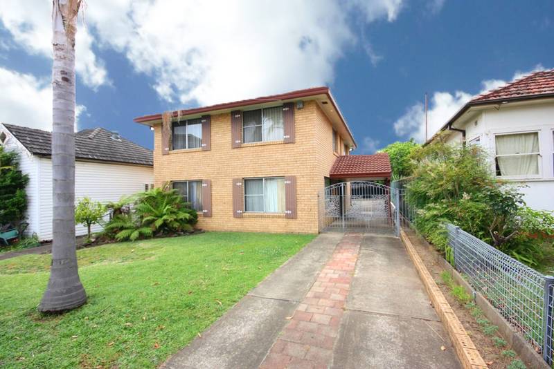 KING OF THE CASTLE Picture 1