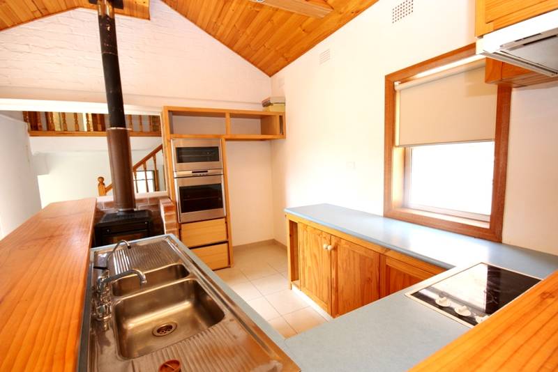 OVERSIZED 3 BEDROOM + STUDY HOME Picture 1