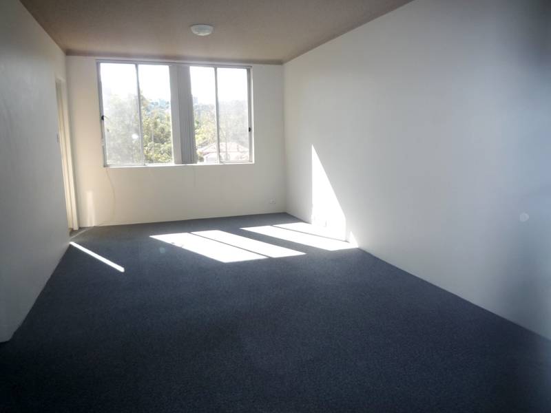 PEACEFUL, PRIVATE & PARK VIEWS Picture 3