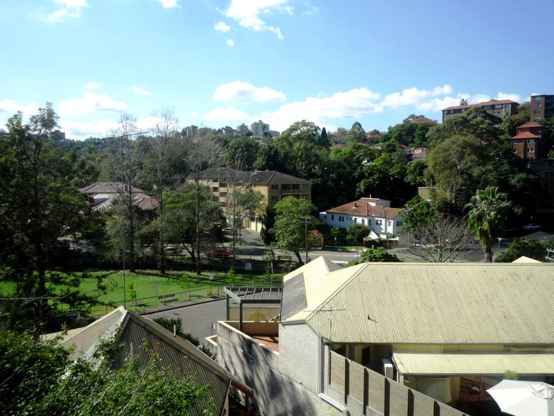 PEACEFUL, PRIVATE & PARK VIEWS Picture 1