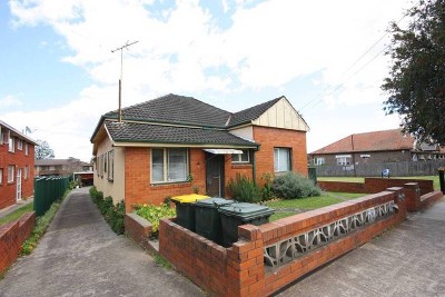 SECONDS TO STATION Picture