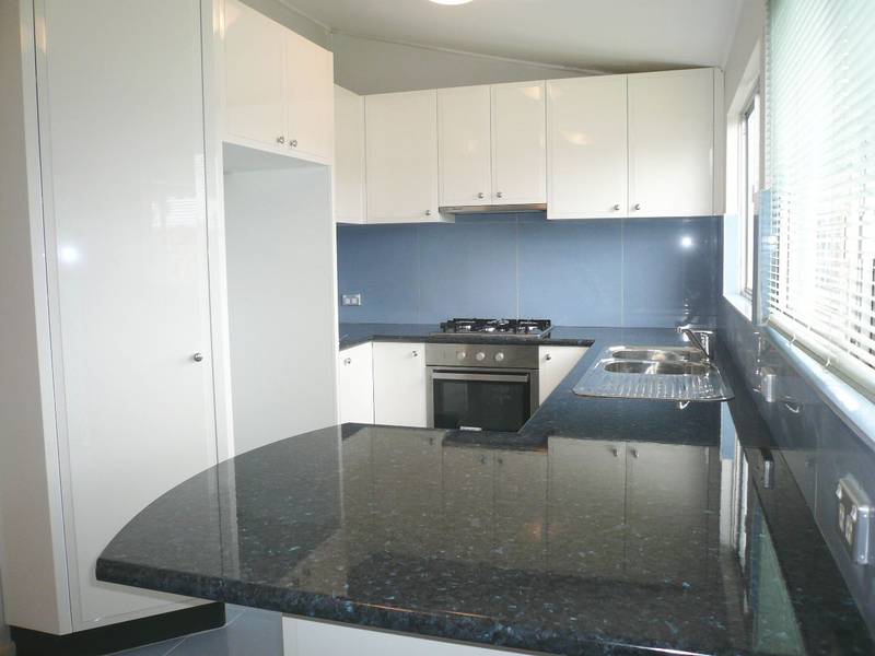 Extra Large & Extraordinary Picture 2