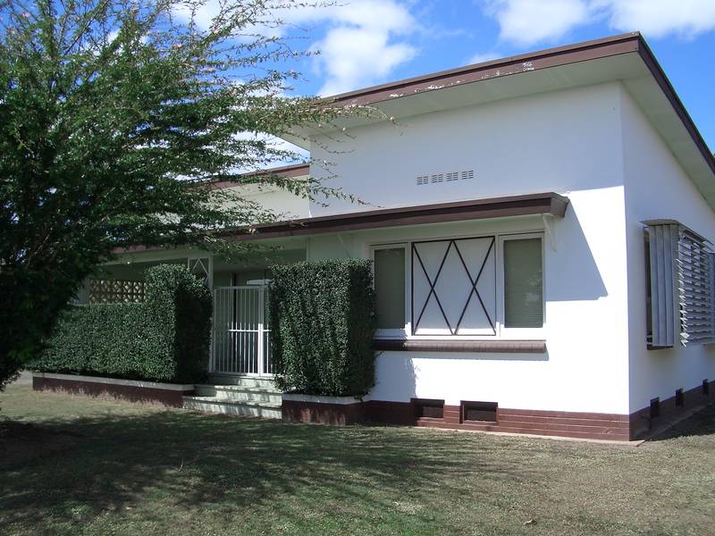 3 BRM HOME + OFFICE or RUN A BUSINESS Picture 1