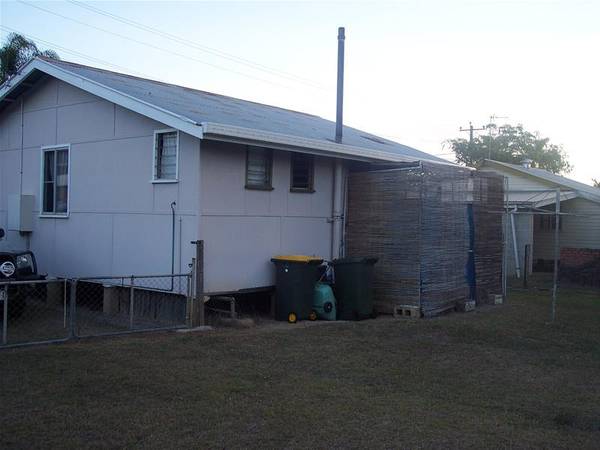 GOOD THINGS COME IN SMALL PACKAGES Picture 3