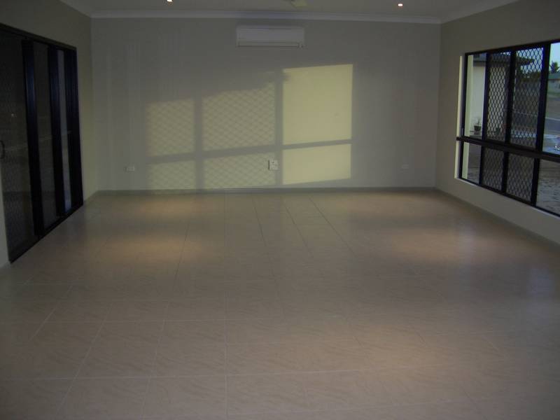 GRAB IT BEFORE IT'S GONE! Picture 1