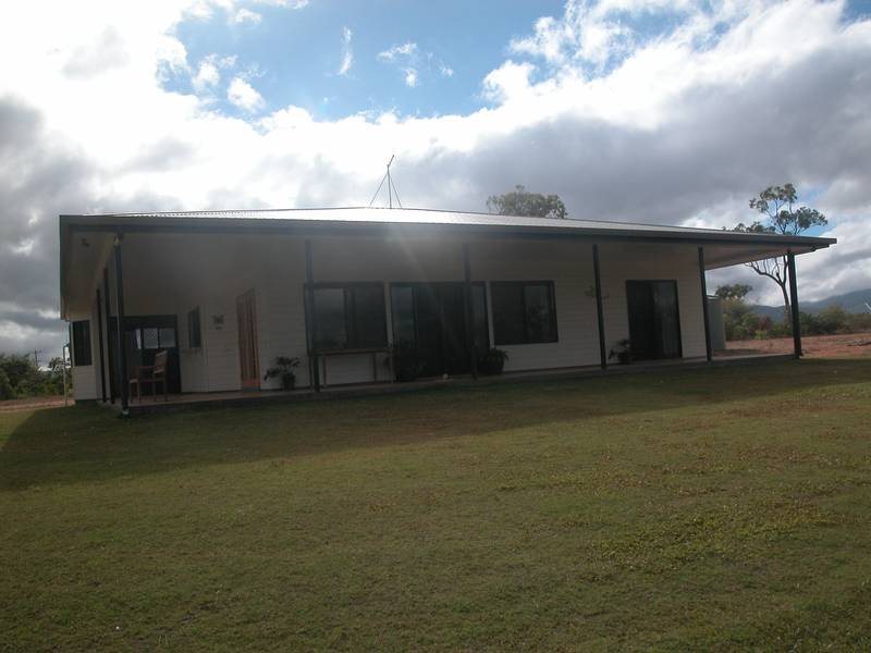 5 ACRES + HOME FOT RENT - HORSES WELCOME Picture 1