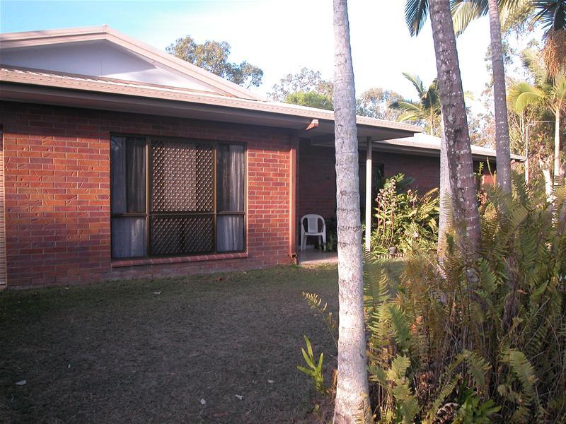 CLASSIC RED BRICK BEAUTY Picture 1