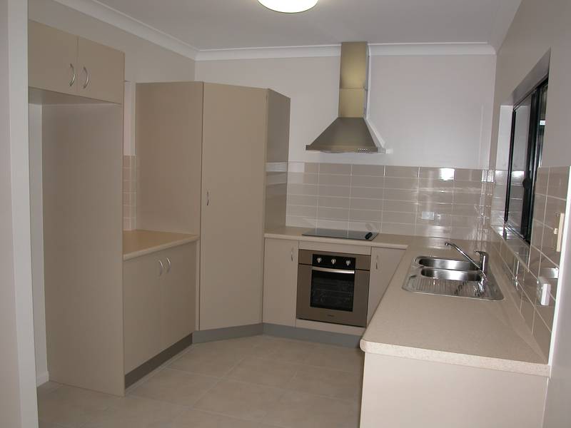 3 BEDROOM MODERN DECOR VILLA'S Picture 2