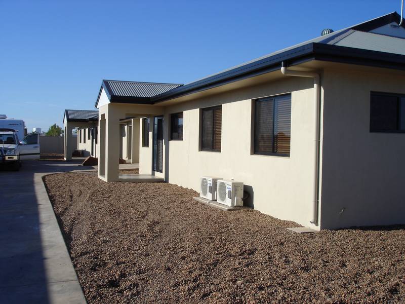 3 BEDROOM VILLA'S FOR RENT IN CLONCURRY Picture 1