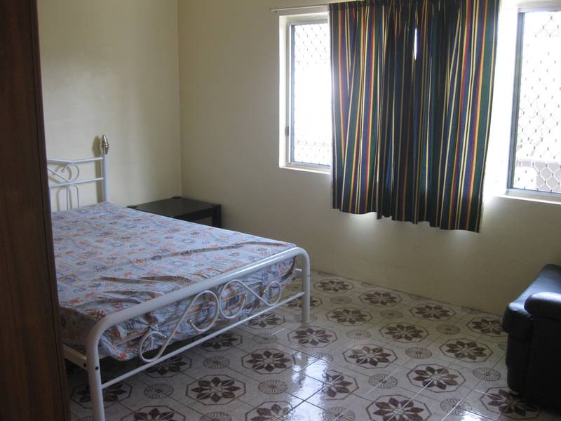 FULLY FURNISHED UNIT - DONT SEE MANY OF THESE! Picture 3