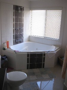 BEAUTIFUL EXECUTIVE HOME - IN A GREAT AREA Picture BEAUTIFUL EXECUTIVE HOME - IN A GREAT AREA Picture