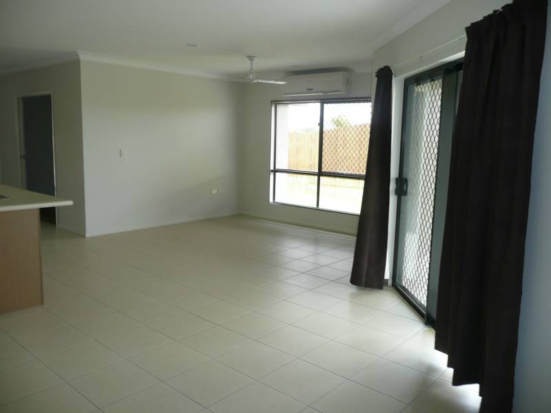 BEAT THE HEAT THIS SUMMER - FULLY AIR-CONDITIONED 4 BEDROOM HOME Picture 3