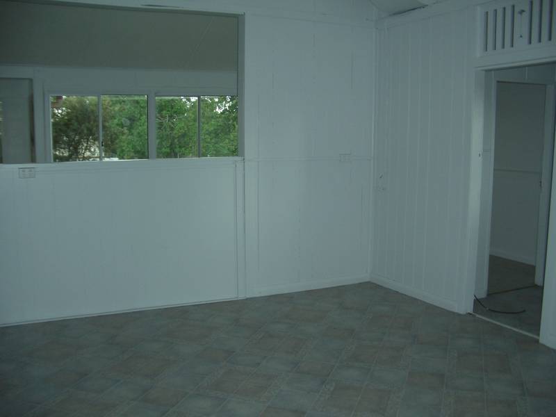 ENTERTAINERS DELIGHT FOR THE KIDS Picture 3