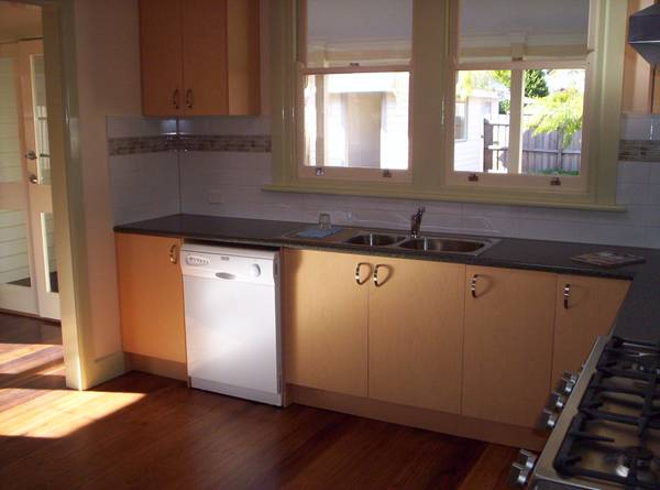 Immaculate Family Home Picture 3