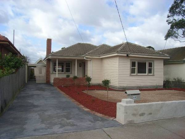 Immaculate Family Home Picture 1