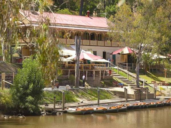 Quiet, Central Location! Picture 2