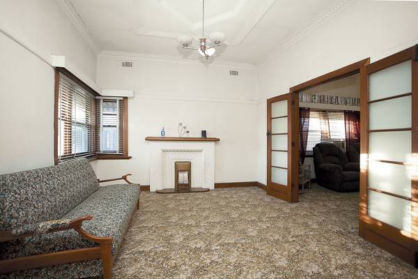 Enjoyment Of City Edge Lifestyle Picture 2