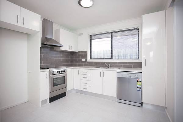 Single level, in style Picture 3