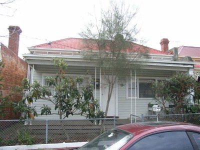 Victorian Cottage In Great Location Picture