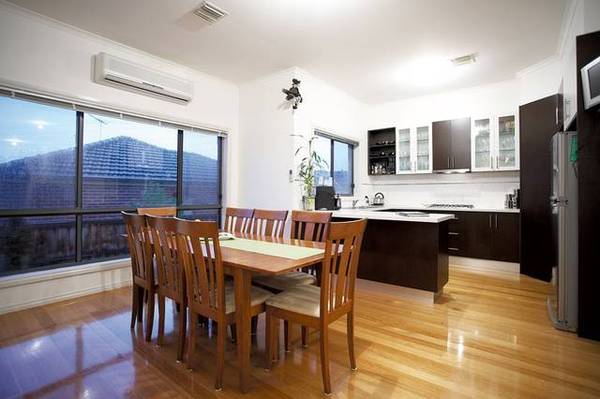 Sparkling Townhouse Spaces Picture