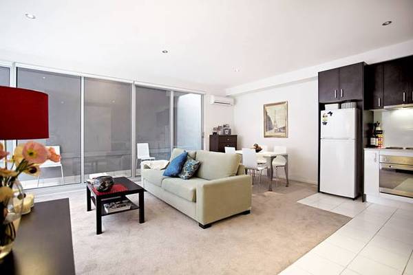 Inviting Low-Maintenance Spaces Picture