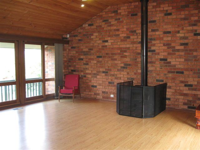 Outstanding Family Home Picture 3