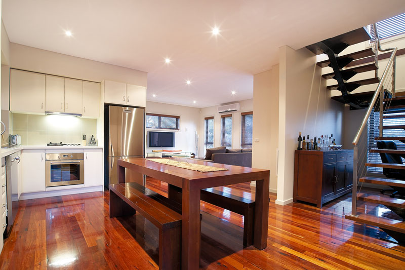 Stylish Contemporary Living Picture 3