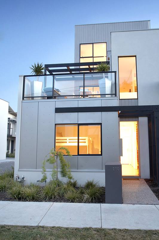 Striking Architecturally Designed And Built Picture 2