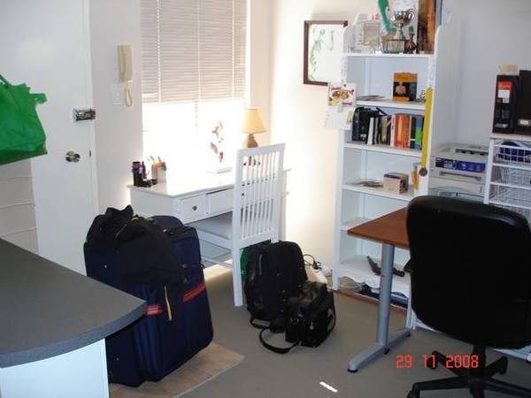 MODERN 1 BEDROOM SECURITY APARTMENT WITH PARKING Picture MODERN 1 BEDROOM SECURITY APARTMENT WITH PARKING Picture