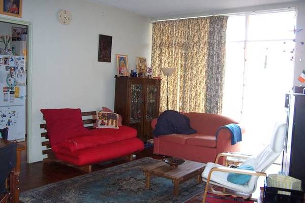 2 BEDROOM SECURITY APARTMENT WITH PARKING & STORAGE Picture