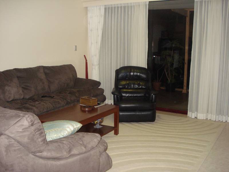 EXECUTIVE, 3 BEDROOM SECURITY APARTMENT Picture 2